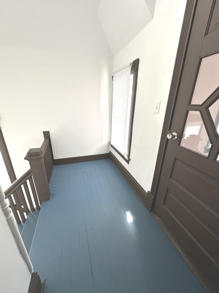 408 S Gardiner Avenue - Photo 7