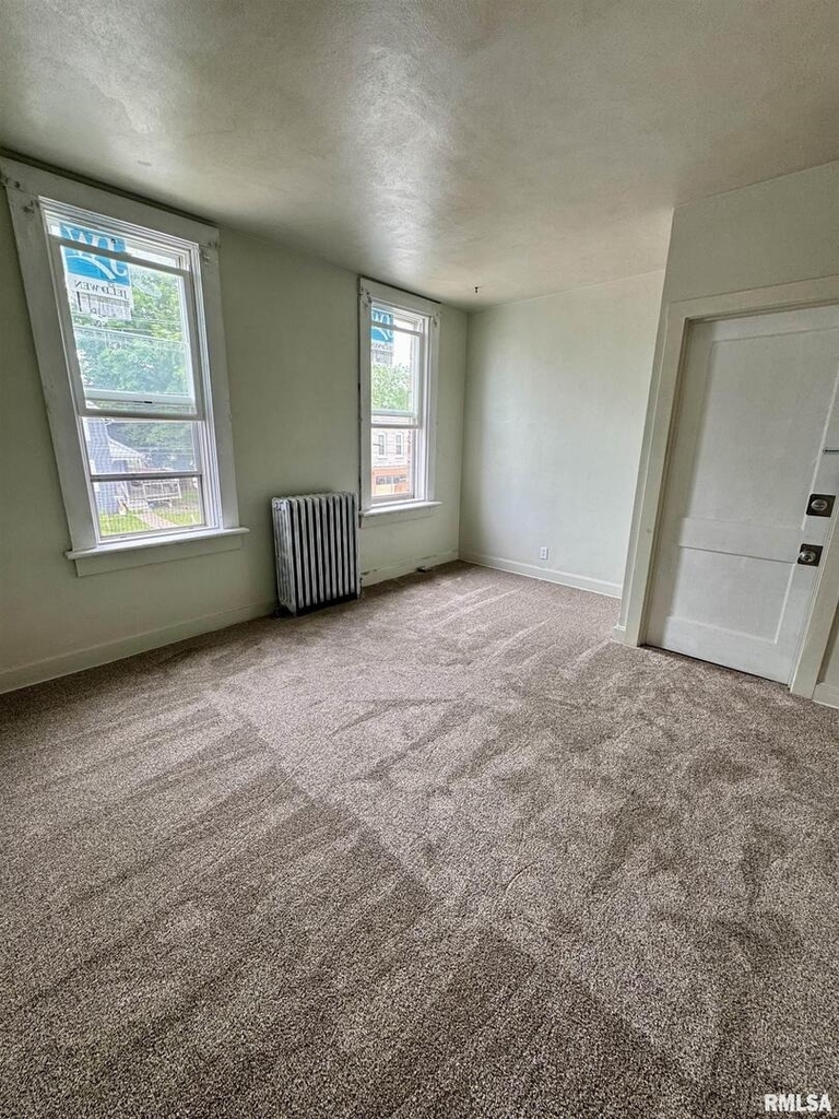 1622 Washington Street - Photo 3