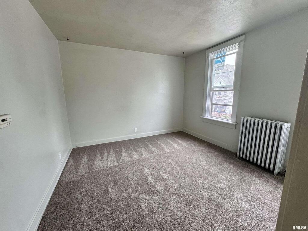 1622 Washington Street - Photo 2