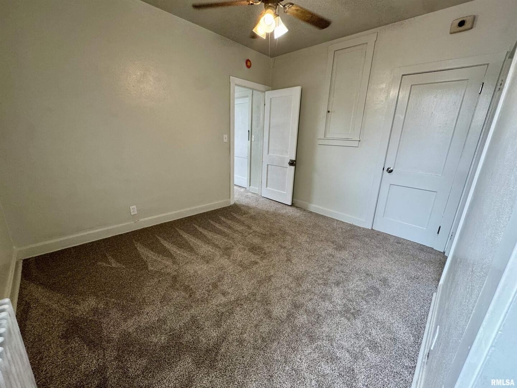 1622 Washington Street - Photo 5
