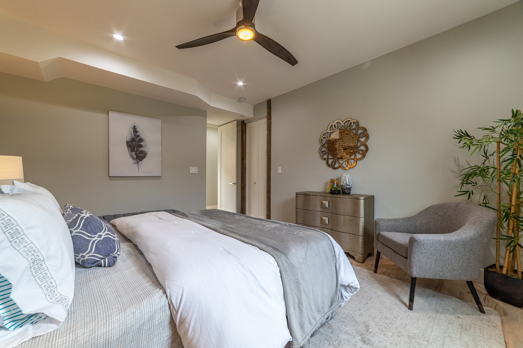 4730 W Grace Street - Photo 11