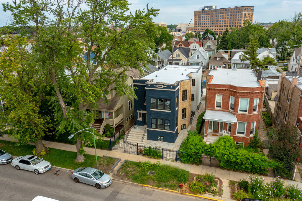 4730 W Grace Street - Photo 1