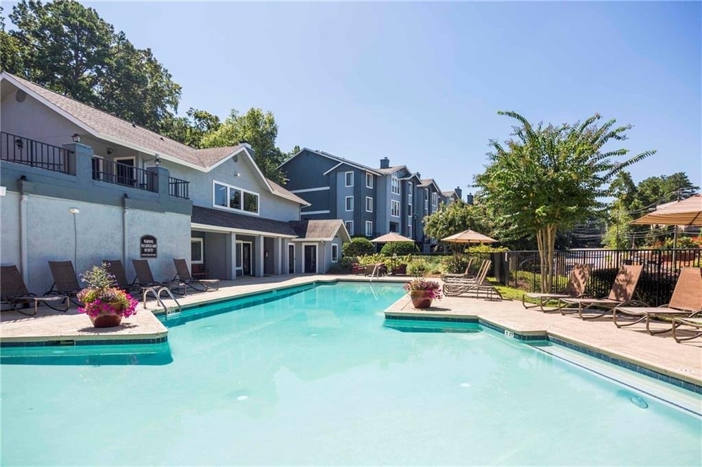 6873 Peachtree Dunwoody Road - Photo 21