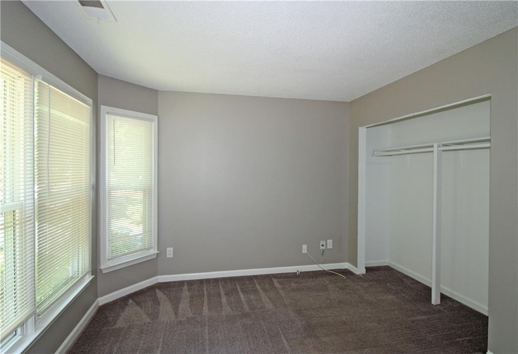 957 Oak Street Sw - Photo 8