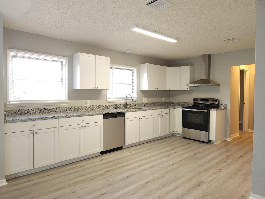 6301 Anderson Street - Photo 5