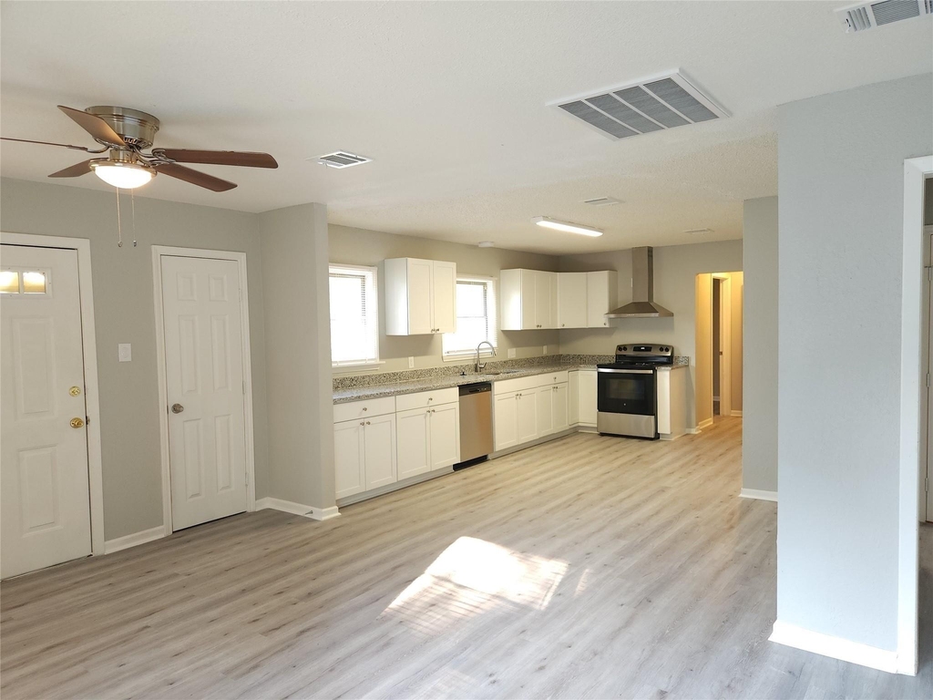 6301 Anderson Street - Photo 4