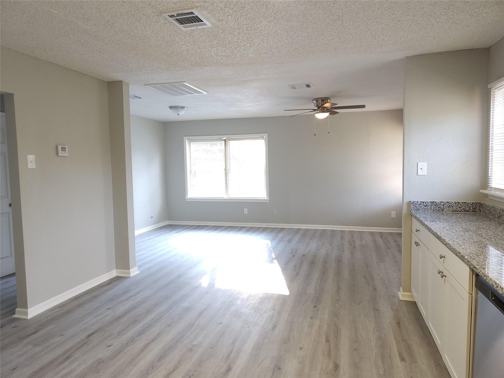 6301 Anderson Street - Photo 6