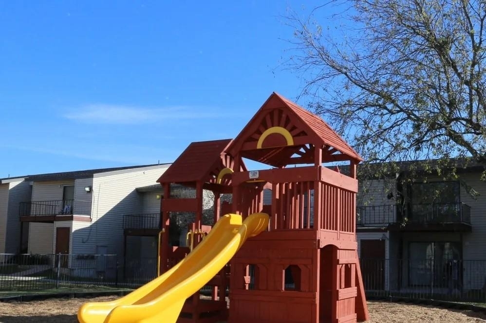 8000 Midcrown Drive - Photo 6