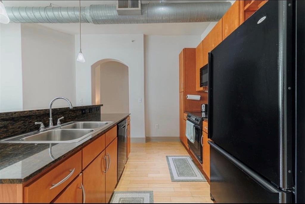 1901 Post Oak Boulevard - Photo 4