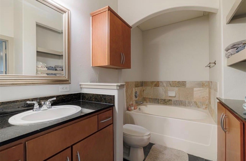 1901 Post Oak Boulevard - Photo 12