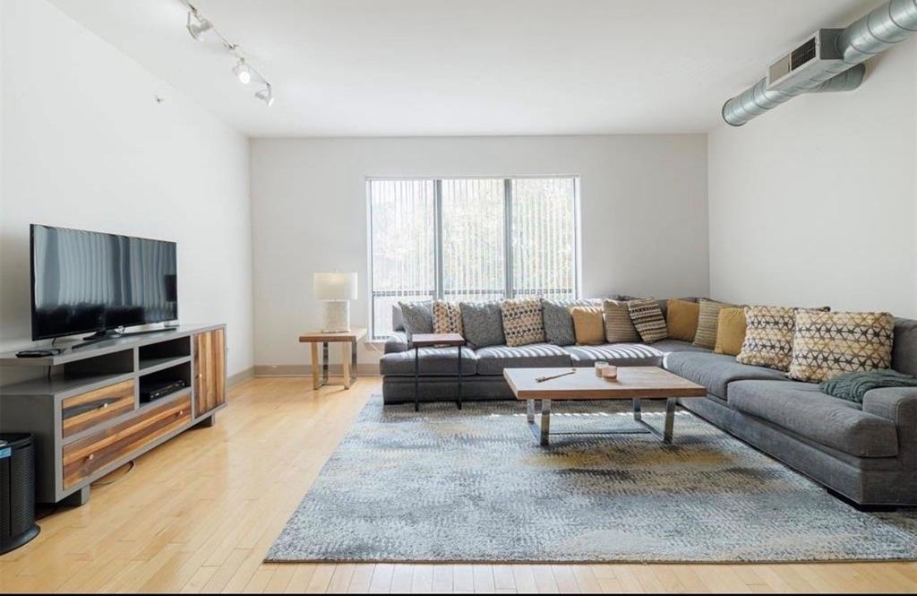 1901 Post Oak Boulevard - Photo 1