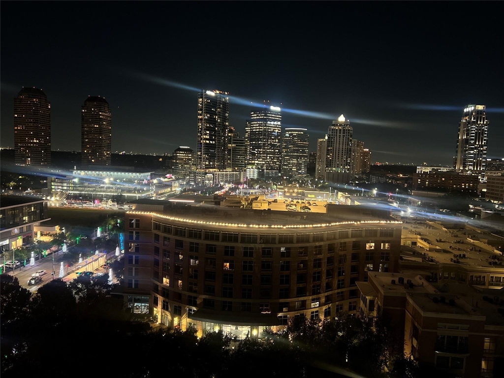 1901 Post Oak Boulevard - Photo 45