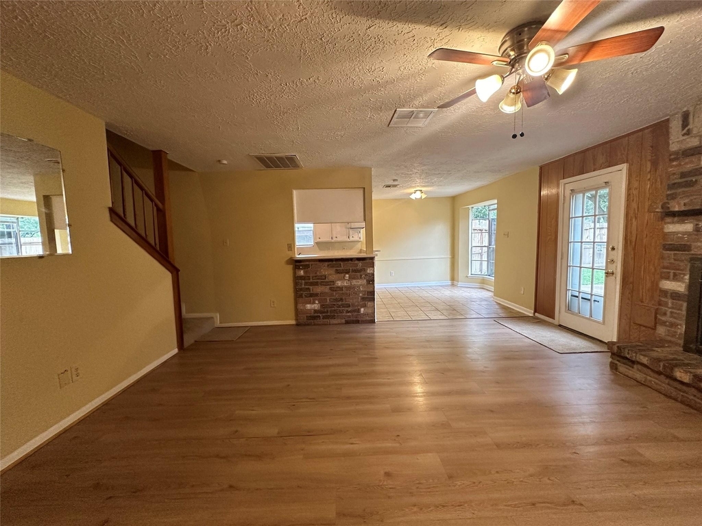 1937 Arcadia Drive - Photo 2