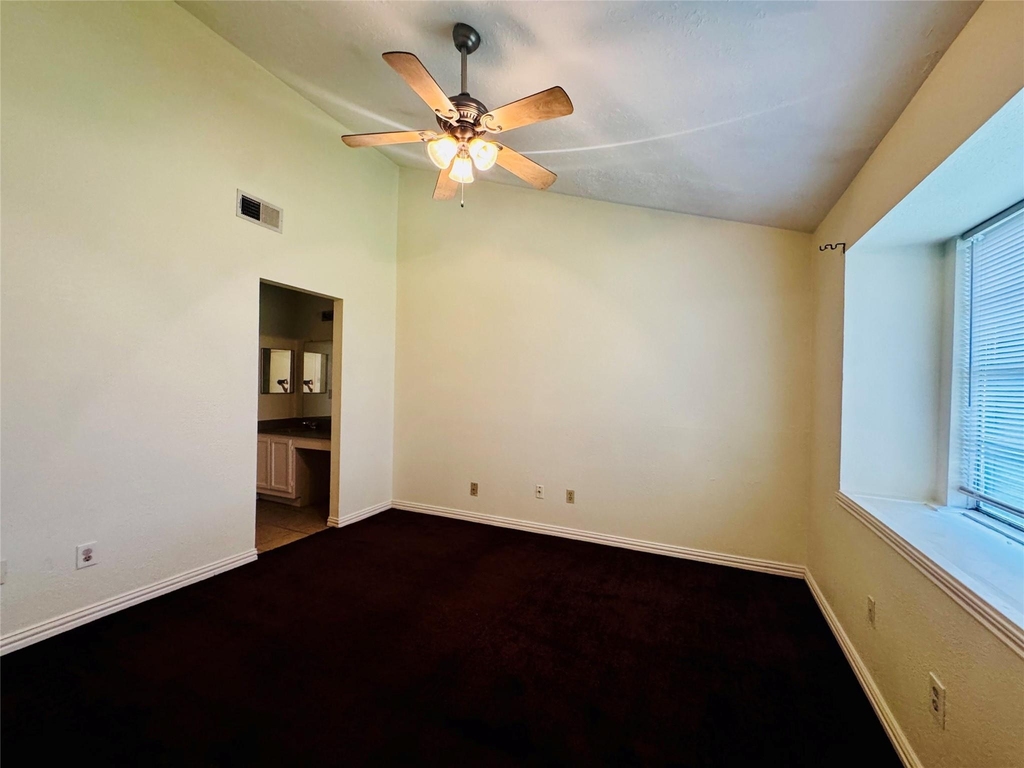 17118 Amber Ridge Drive - Photo 13