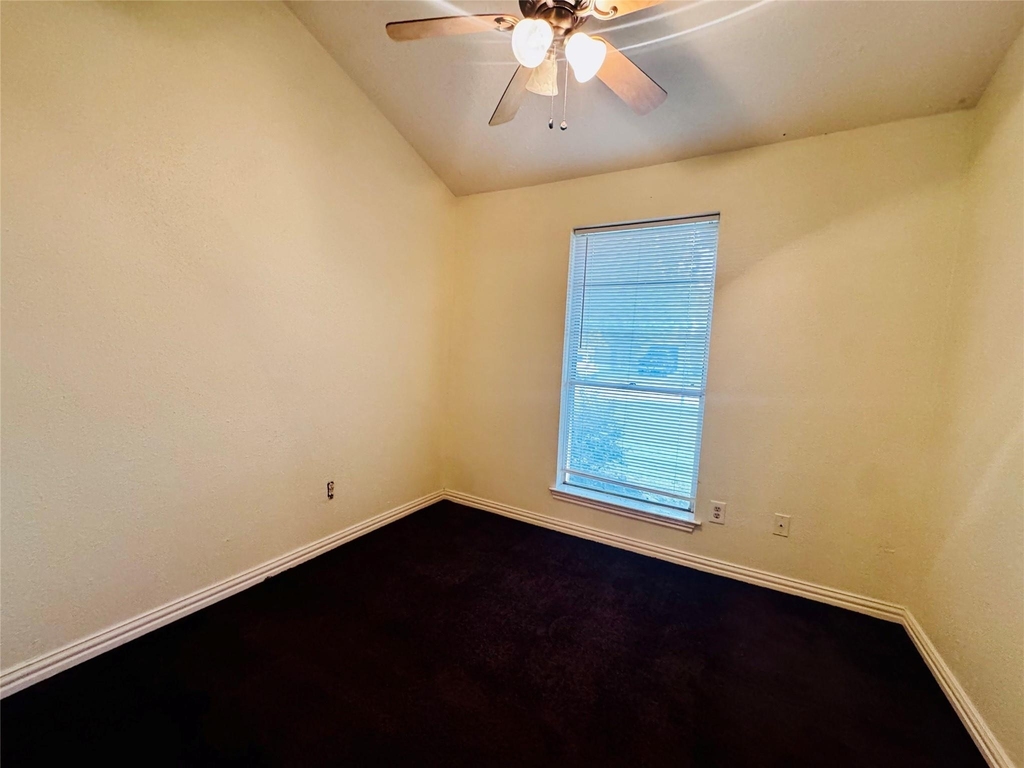 17118 Amber Ridge Drive - Photo 7