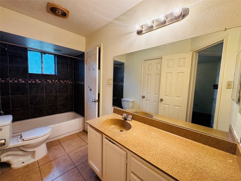 17118 Amber Ridge Drive - Photo 5