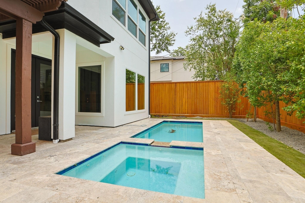 2518 Southgate Boulevard - Photo 41