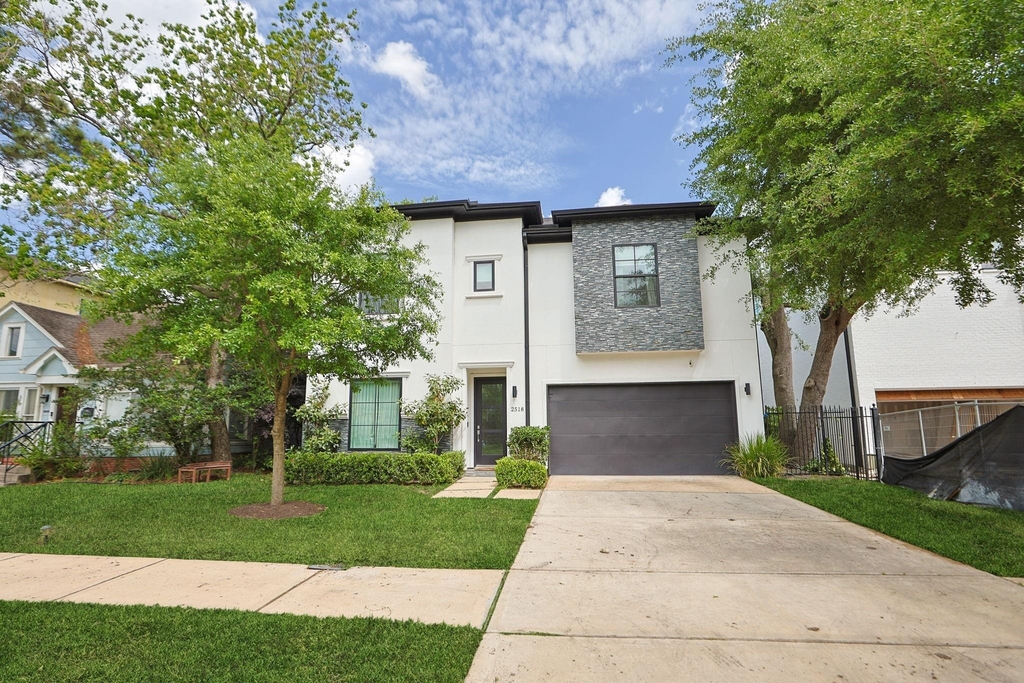 2518 Southgate Boulevard - Photo 1