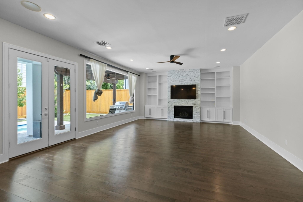 2518 Southgate Boulevard - Photo 9