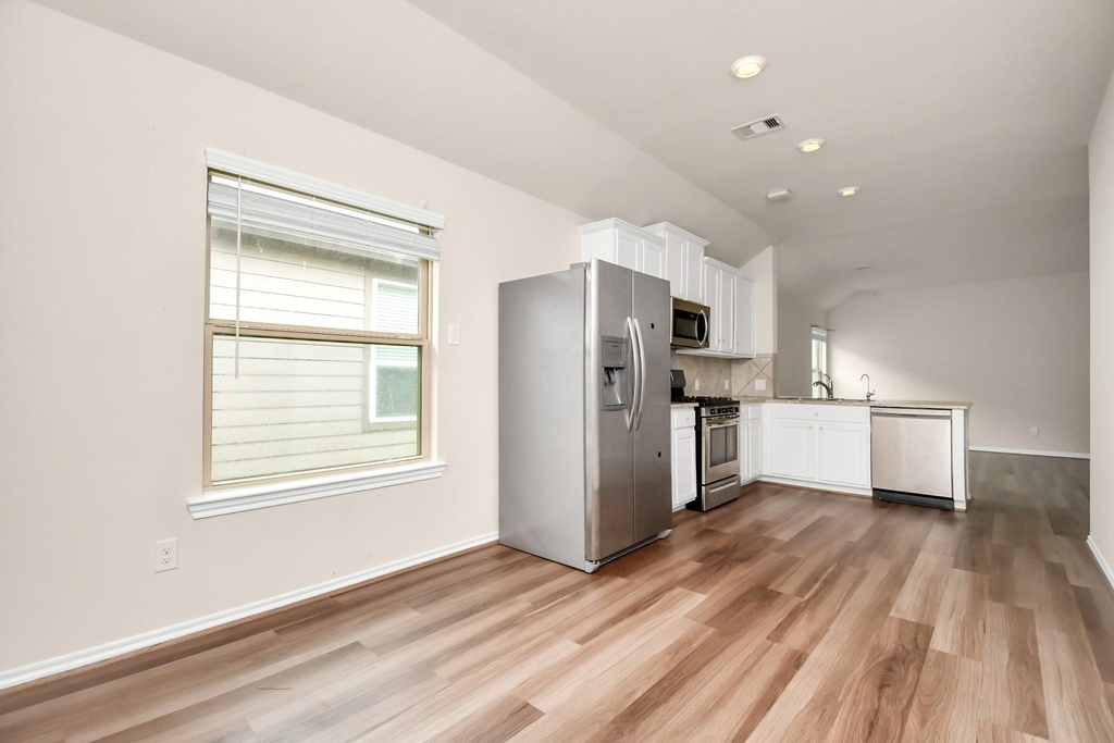 25634 Royal Catchfly Road - Photo 16