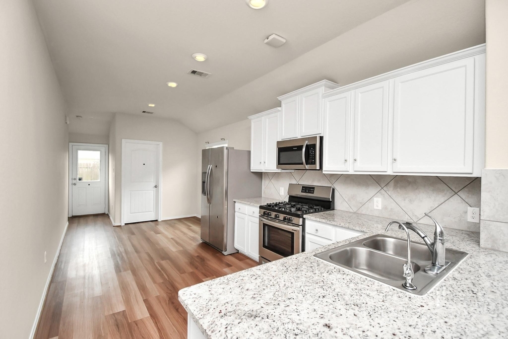 25634 Royal Catchfly Road - Photo 10