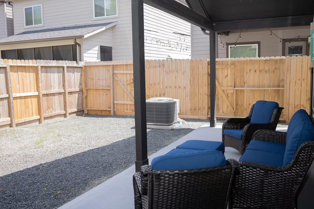 7925 Brandon Street - Photo 8