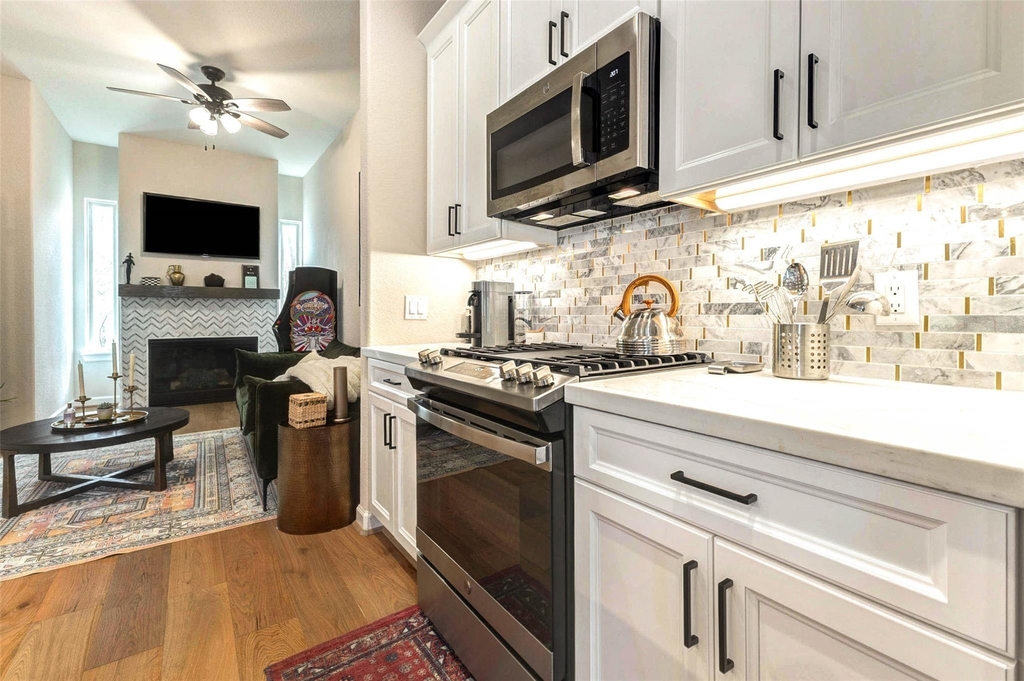 11005 Upland Forest Drive - Photo 9