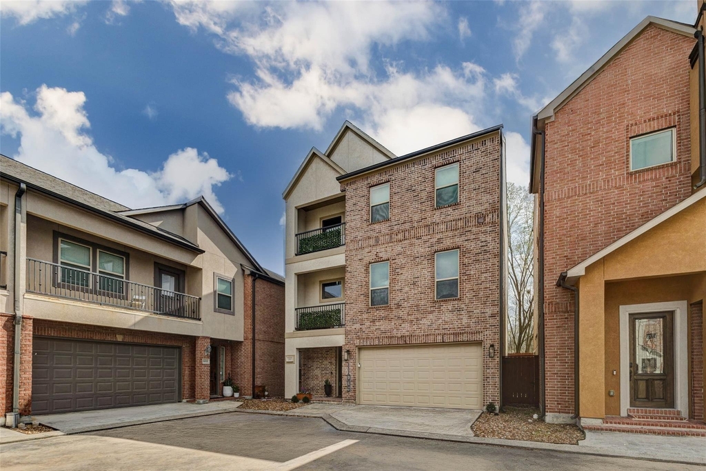 11005 Upland Forest Drive - Photo 0