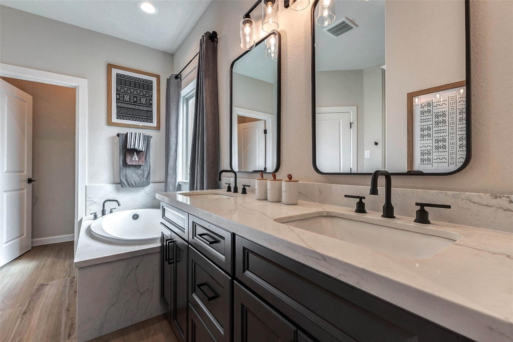 11005 Upland Forest Drive - Photo 25