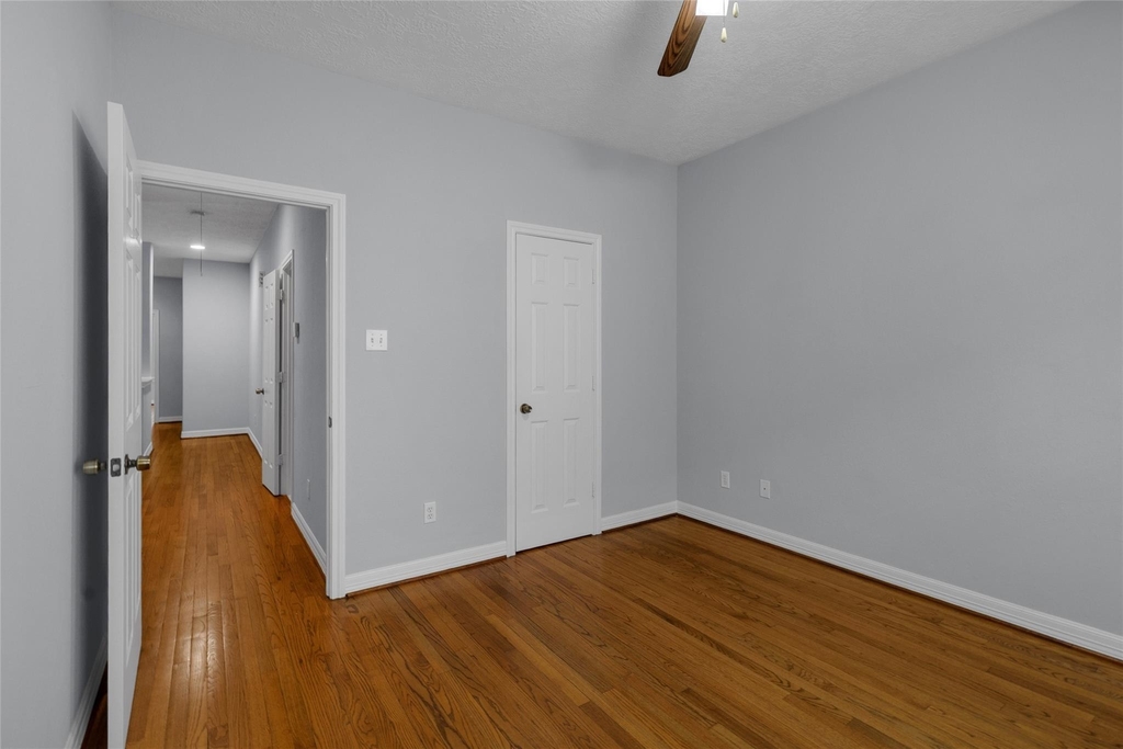 341 W 23rd Street - Photo 17