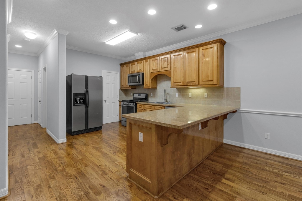 341 W 23rd Street - Photo 6