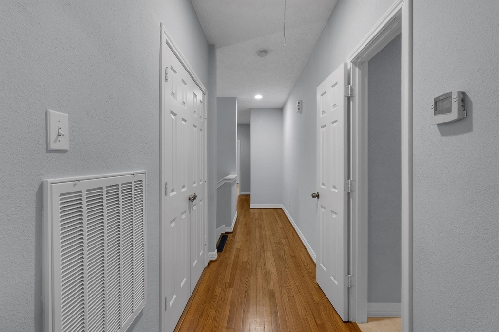 341 W 23rd Street - Photo 3