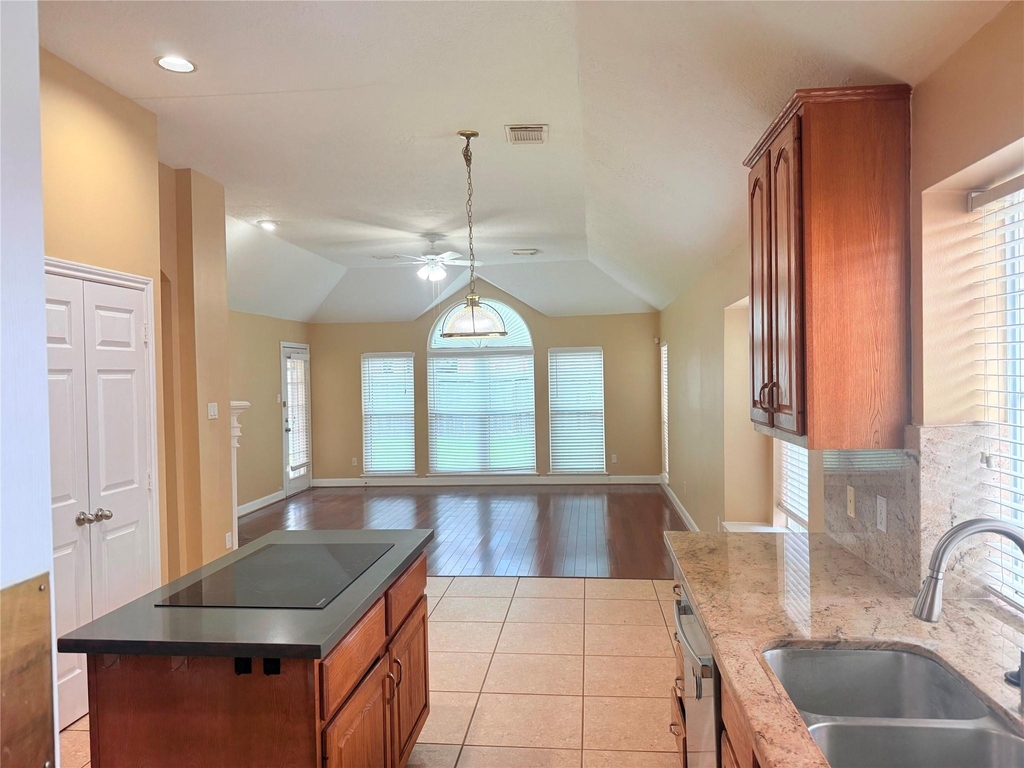 5010 Rebel Ridge Drive - Photo 3
