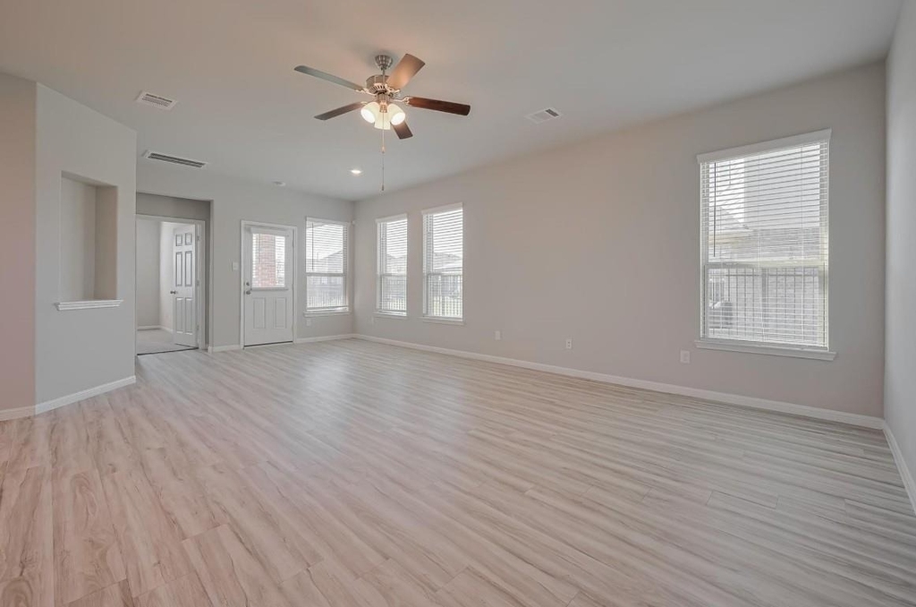 101 Eliana Shores Drive - Photo 9