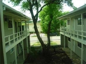 205 Avondale Street - Photo 2