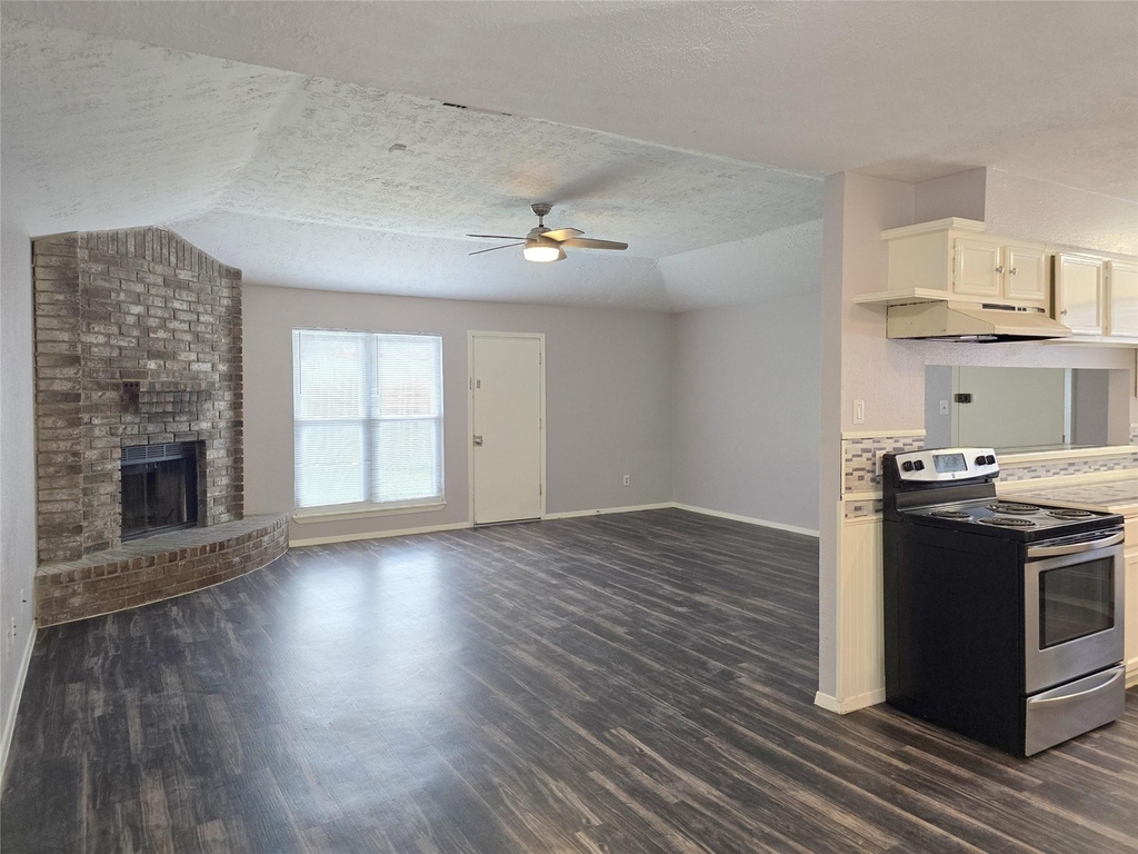 1335 Willersley Lane - Photo 2