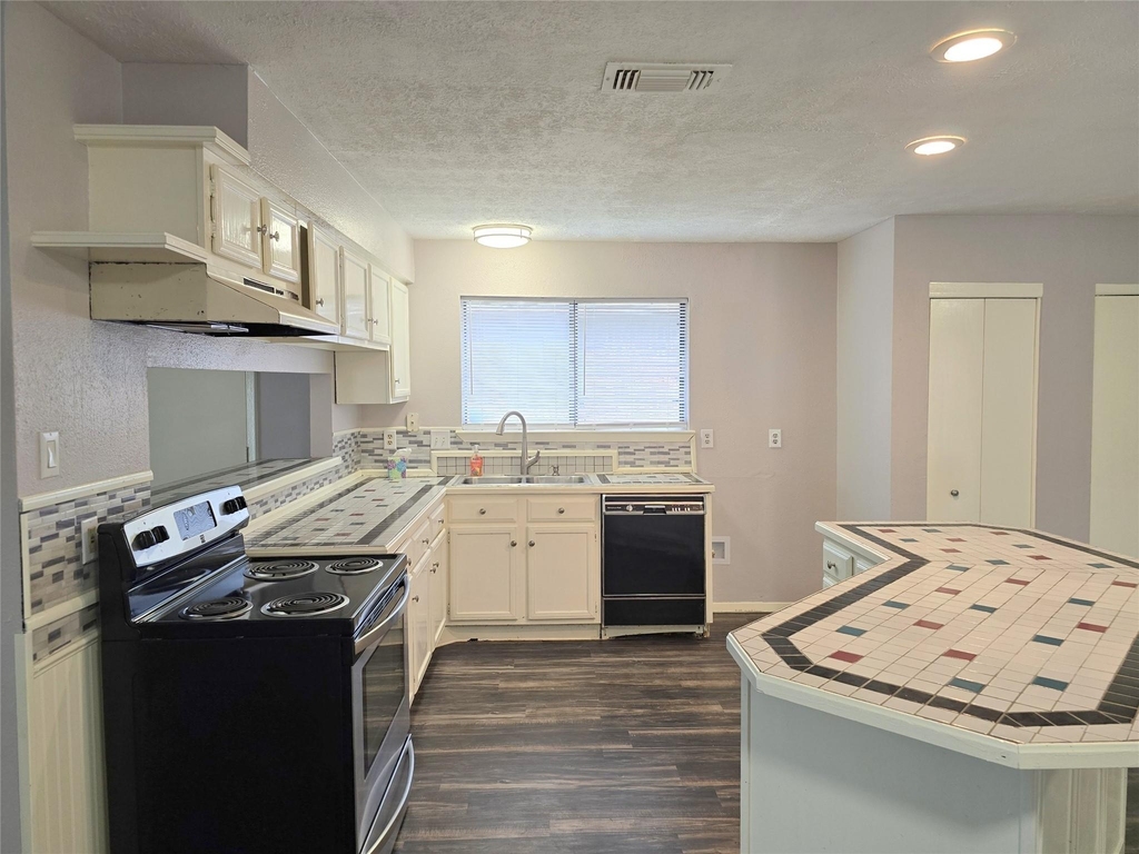 1335 Willersley Lane - Photo 5