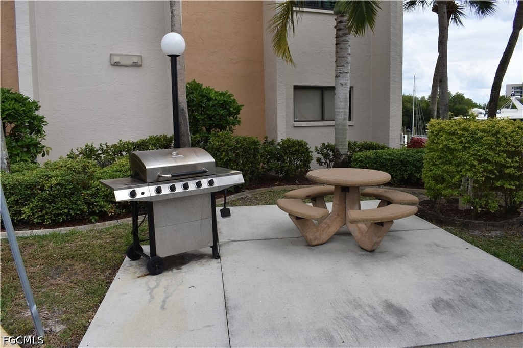 3462 Hancock Bridge Parkway - Photo 4