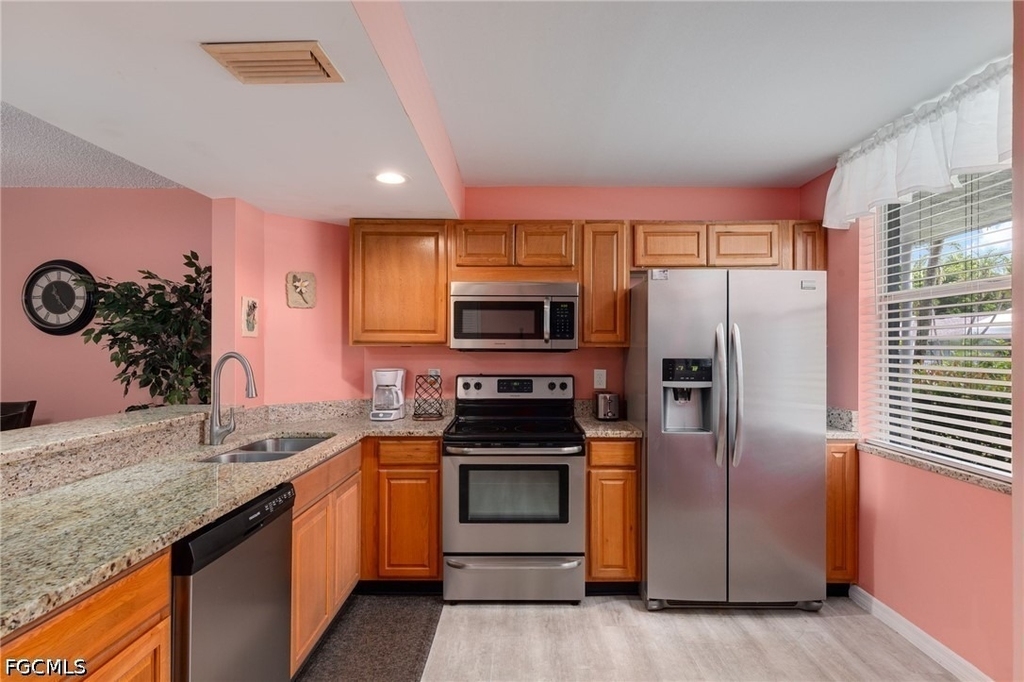 5959 Winkler Road - Photo 6