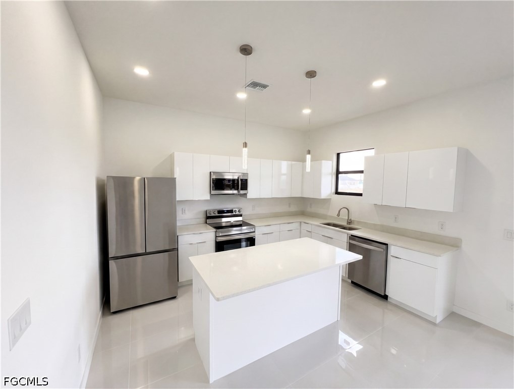 4402 Nw 34th Terrace - Photo 2