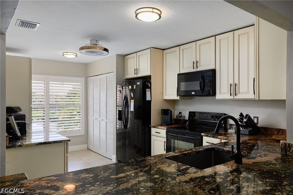 15489 Admiralty Circle - Photo 7