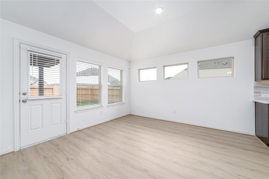 2010 Orchid St - Photo 10