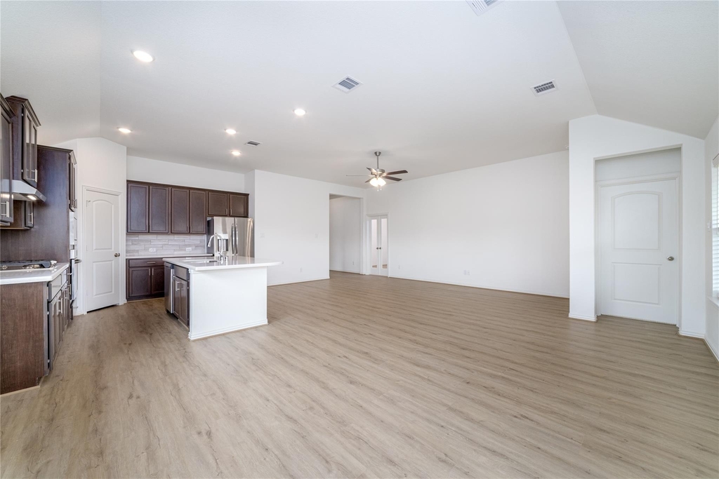 2010 Orchid St - Photo 5