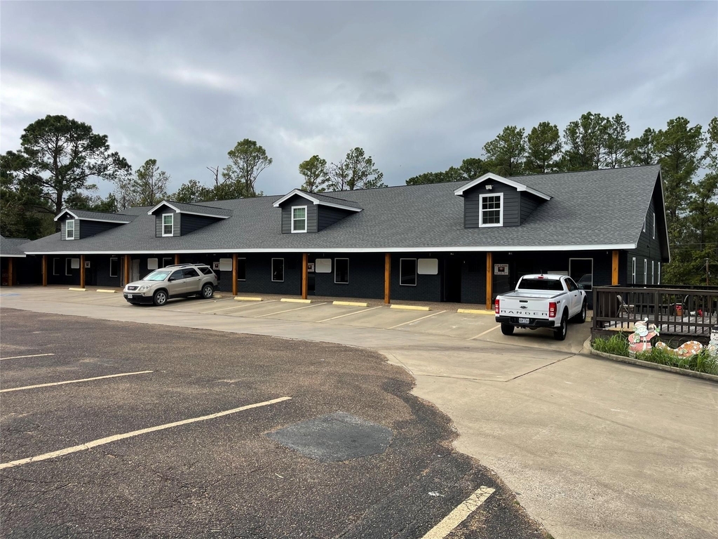 340 Pan American Drive - Photo 0