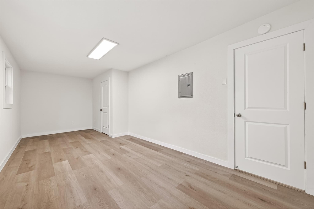 815 Brooks Avenue - Photo 27
