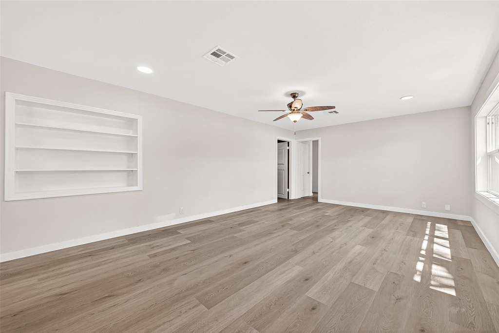 815 Brooks Avenue - Photo 7