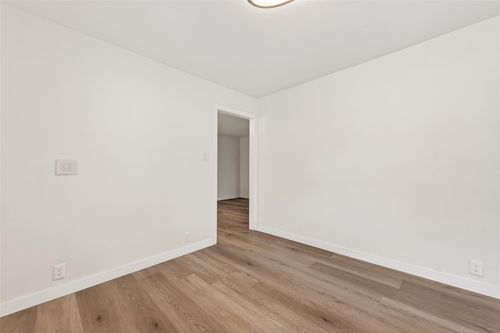815 Brooks Avenue - Photo 17