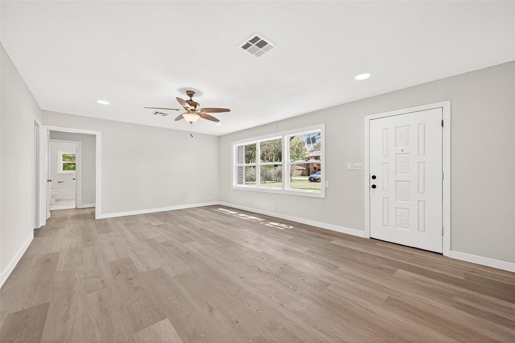 815 Brooks Avenue - Photo 6