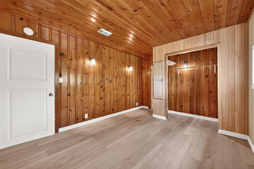 815 Brooks Avenue - Photo 37