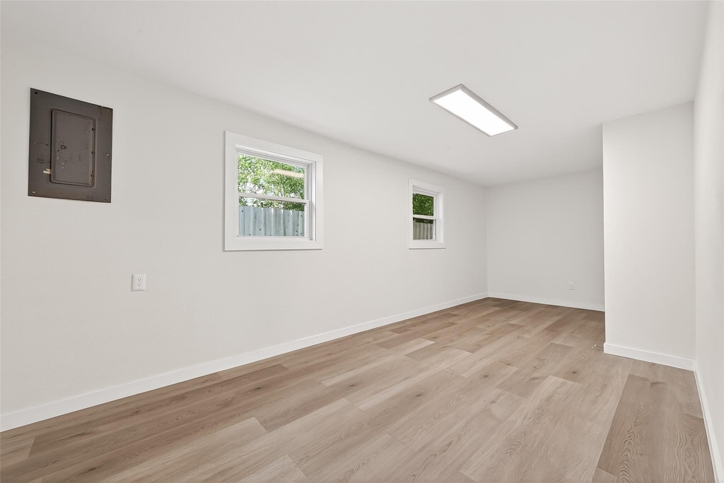 815 Brooks Avenue - Photo 26